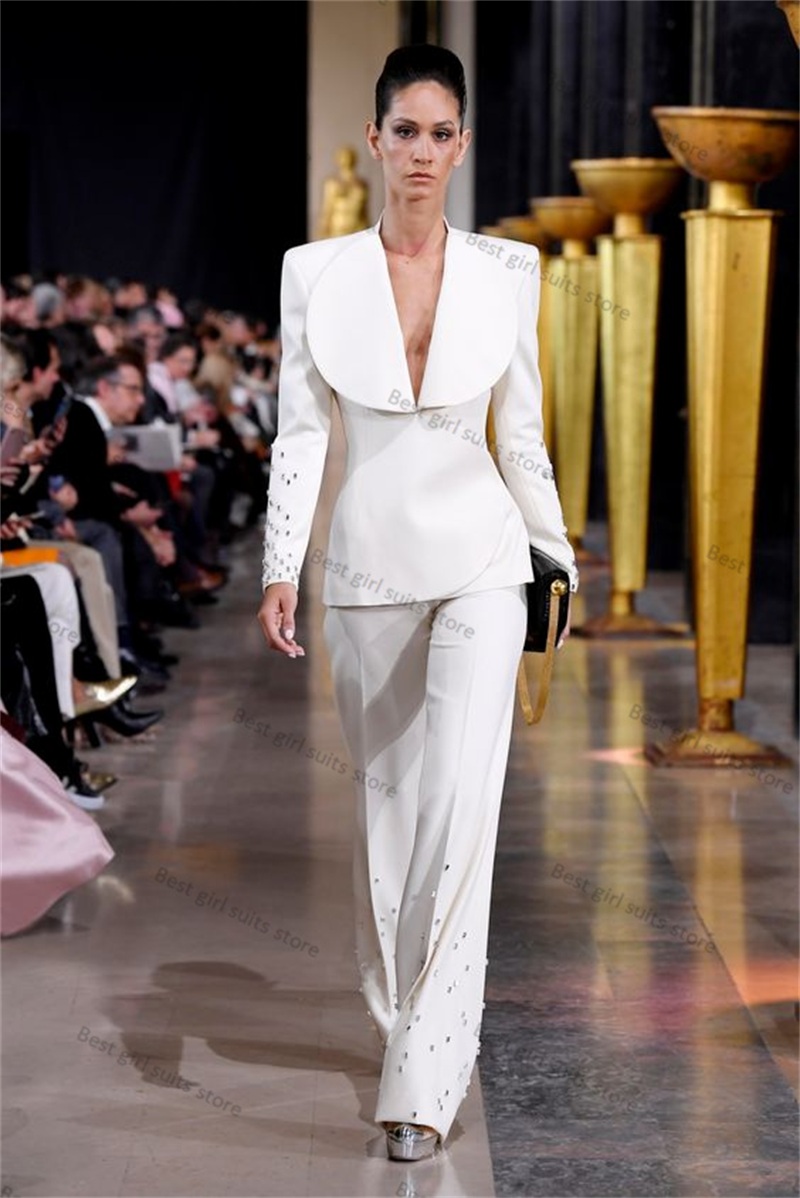 Women Formal Wear Tailor - Elegante abito da donna bianco Set